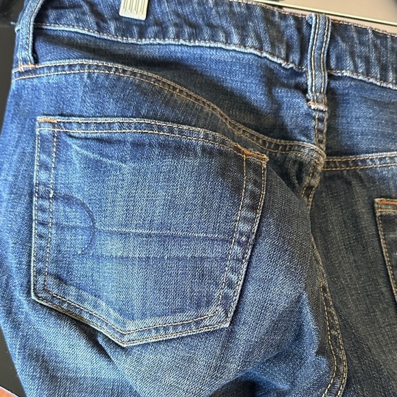 American Eagle Outfitters Dark Blue cropped Jeans - Picture 5 of 11